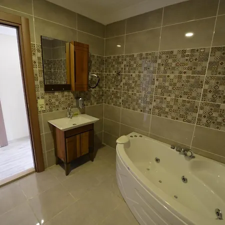 Ayguen Suites Hotel&Bungalow Uzungoel Exterior photo